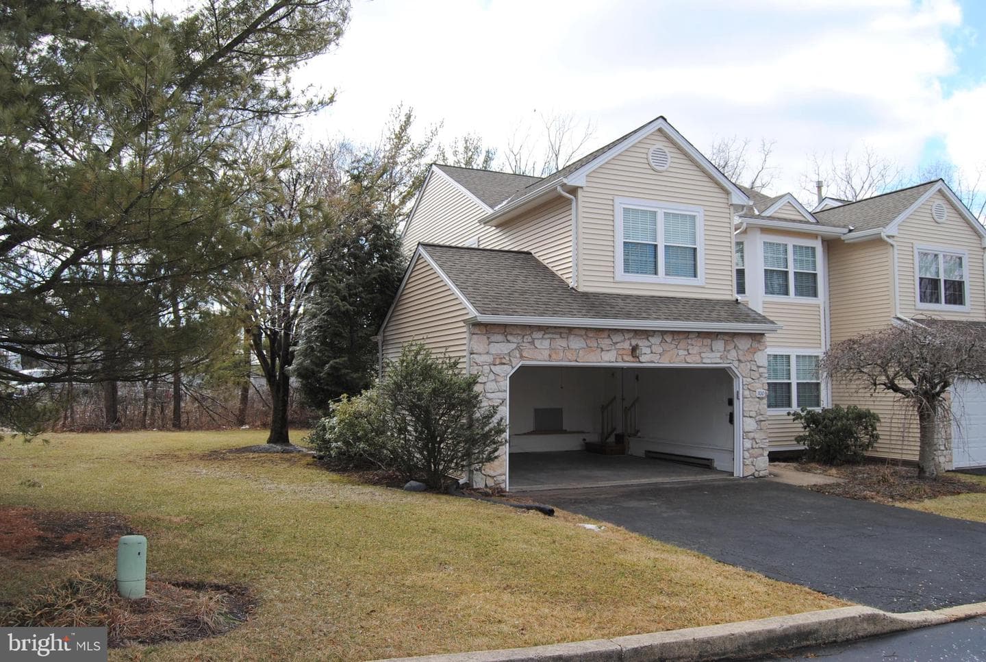 700 Locust Lane photo 22