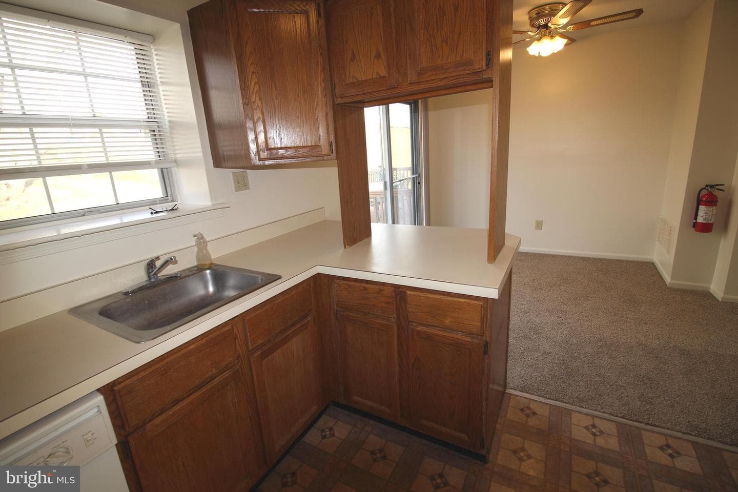 2403 Hillendale photo 20