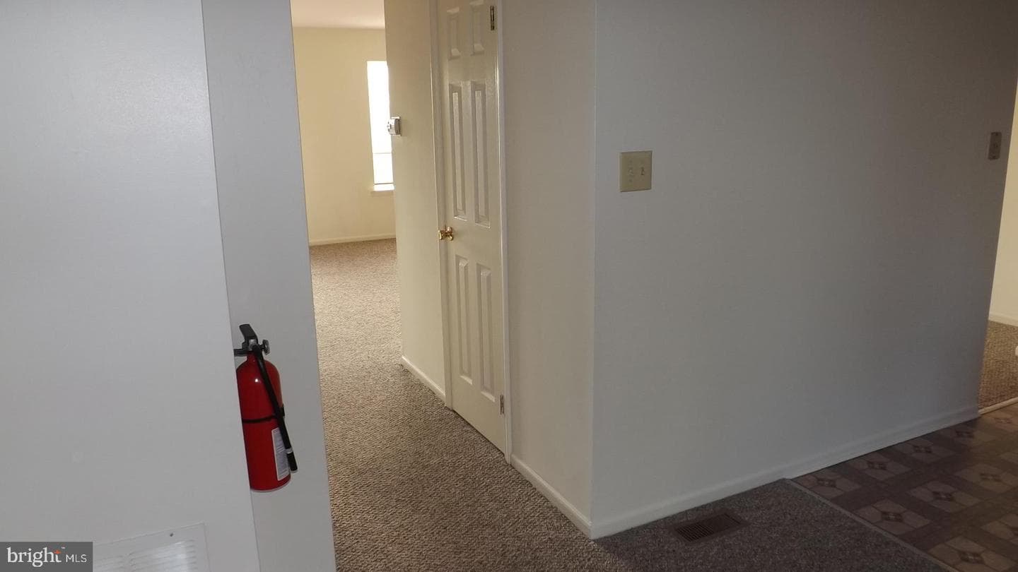 2403 Hillendale photo 8