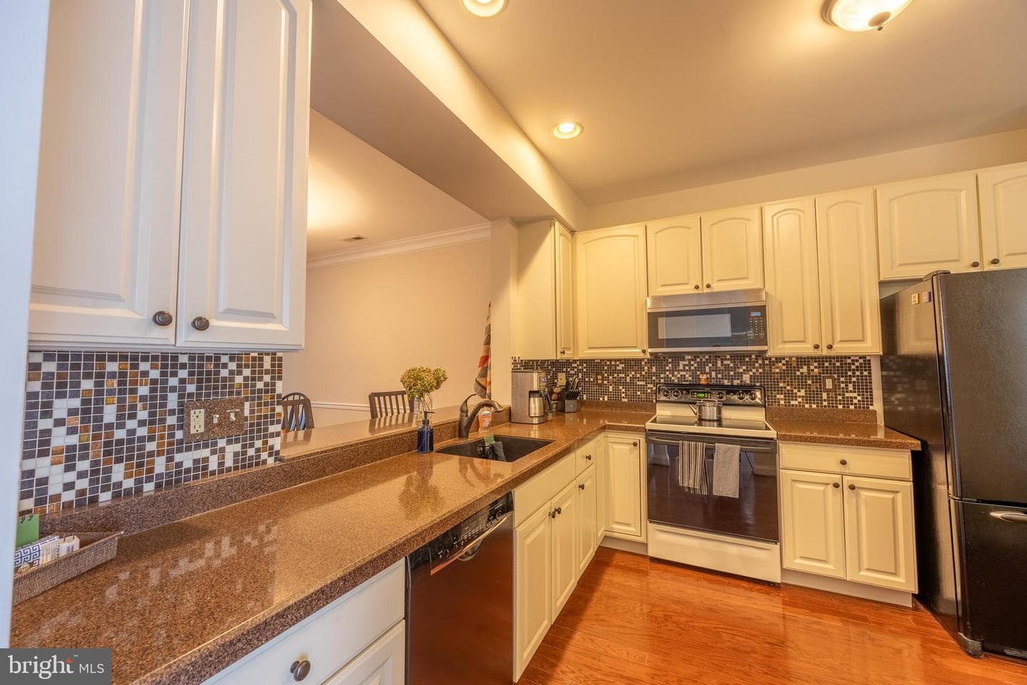 8 Newbury Way photo 11