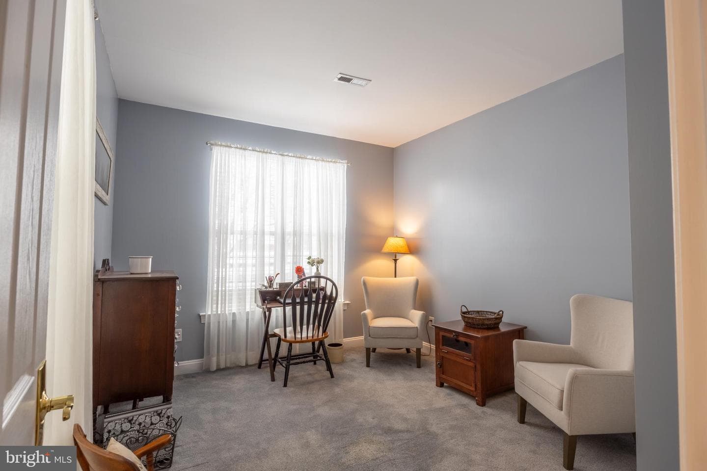 8 Newbury Way photo 17