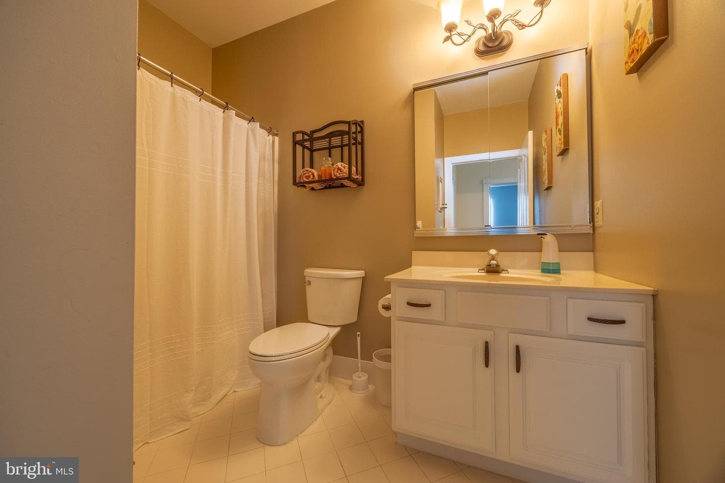 8 Newbury Way photo 20