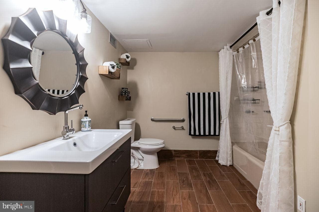 10807 Valley Forge Circle #807 photo 12