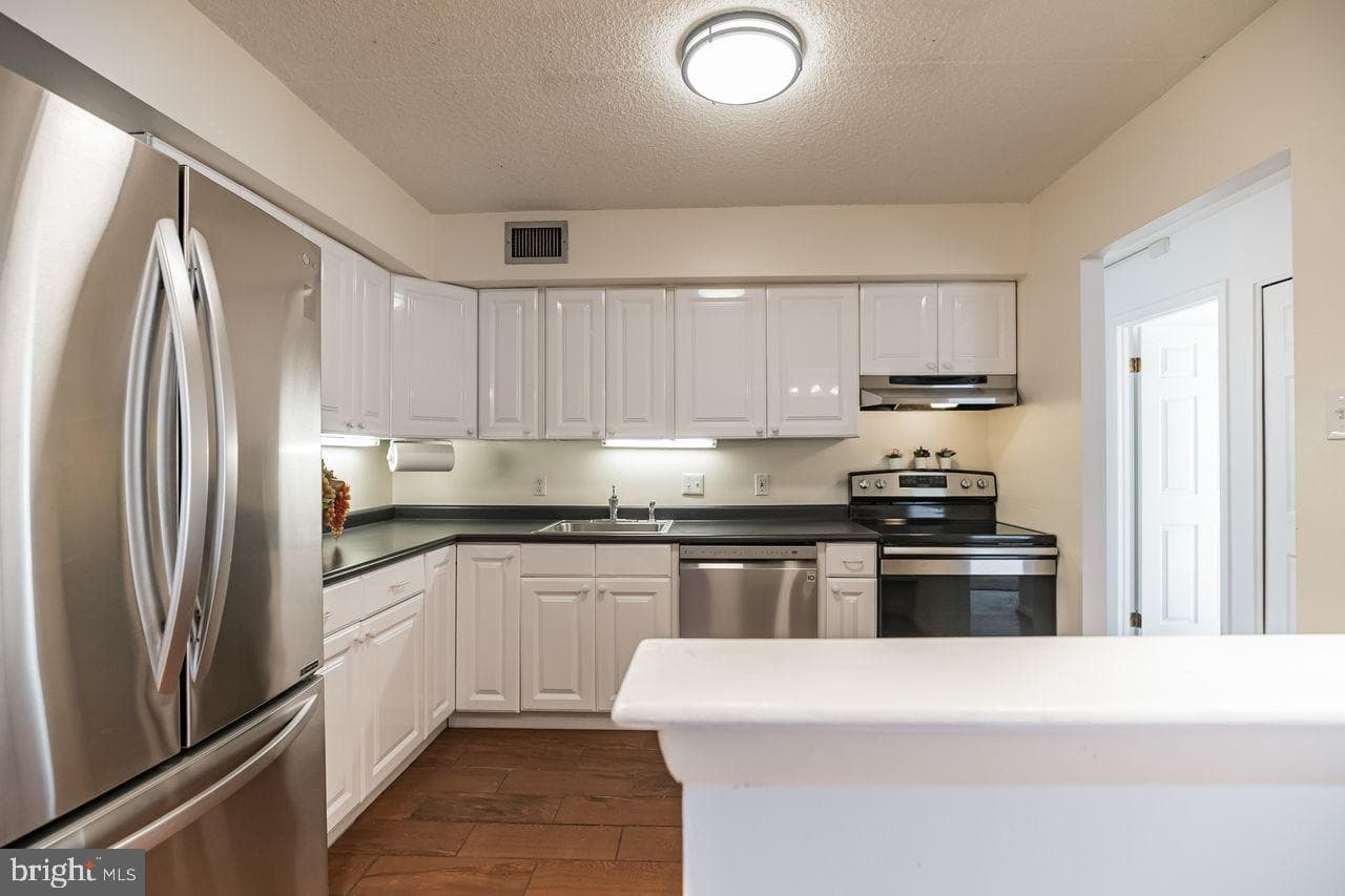 10807 Valley Forge Circle #807 photo 5