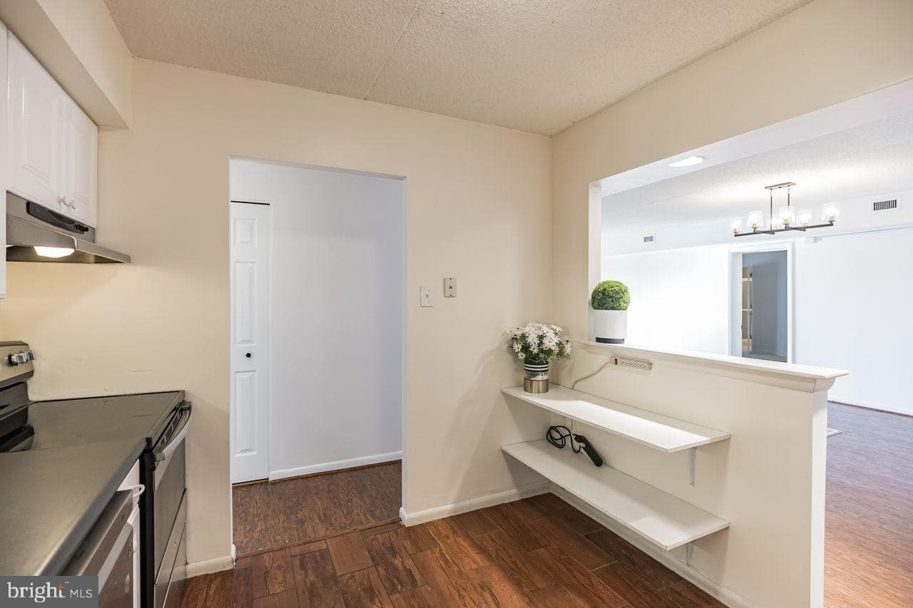10807 Valley Forge Circle #807 photo 6
