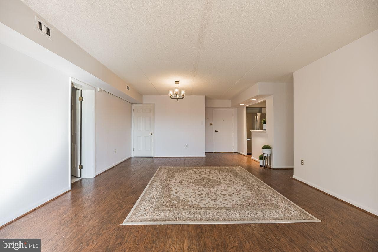 10807 Valley Forge Circle #807 photo 8