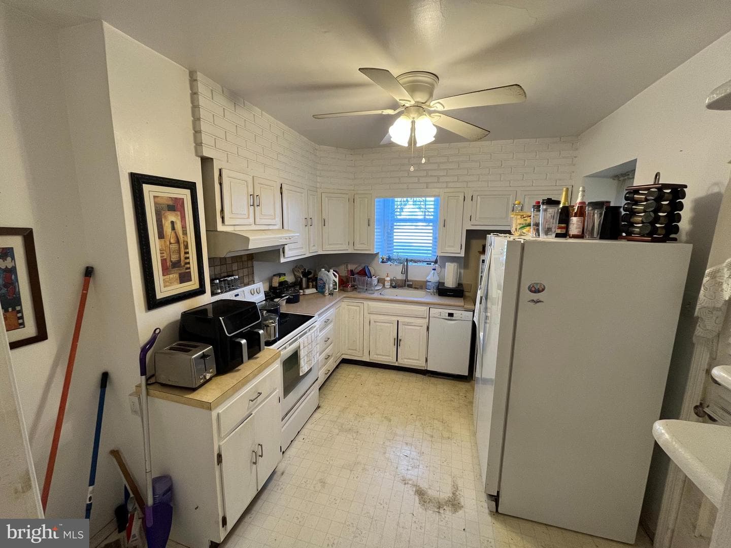 326 Randolph Avenue photo 8
