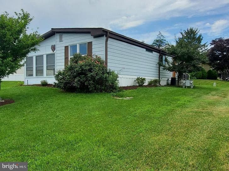 281 Winding Brook Run photo 3