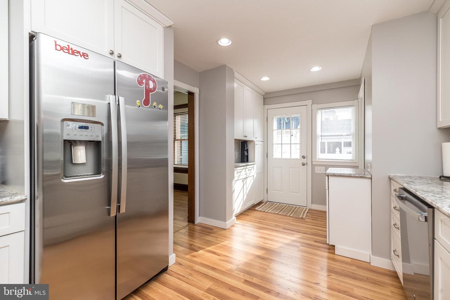 418 York Avenue photo 15