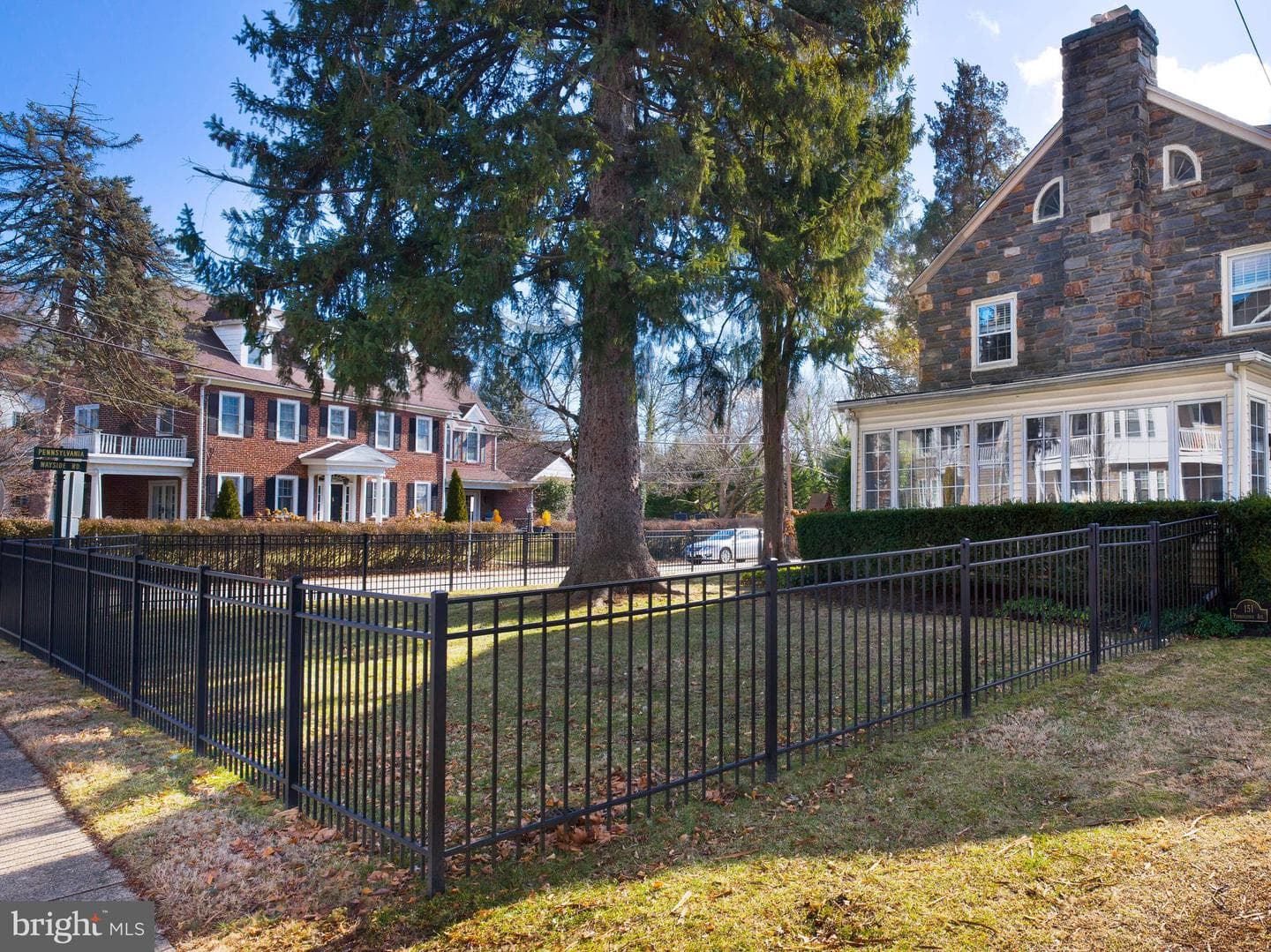 151 Pennsylvania Avenue photo 8