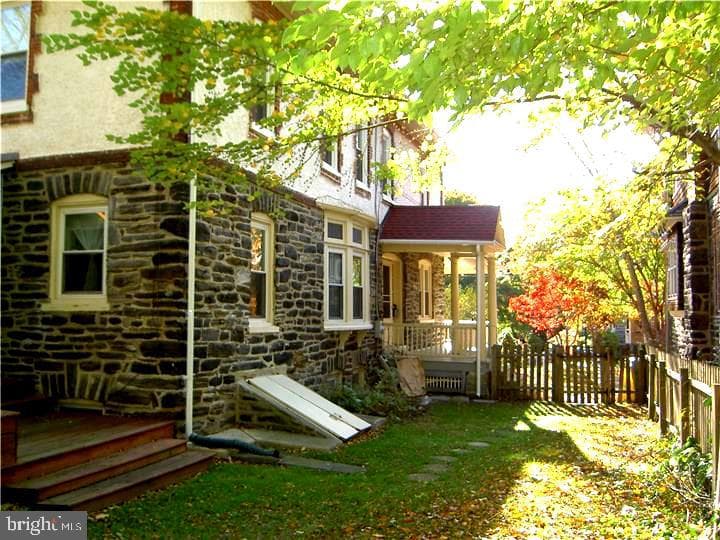 109 Chestnut Avenue photo 3