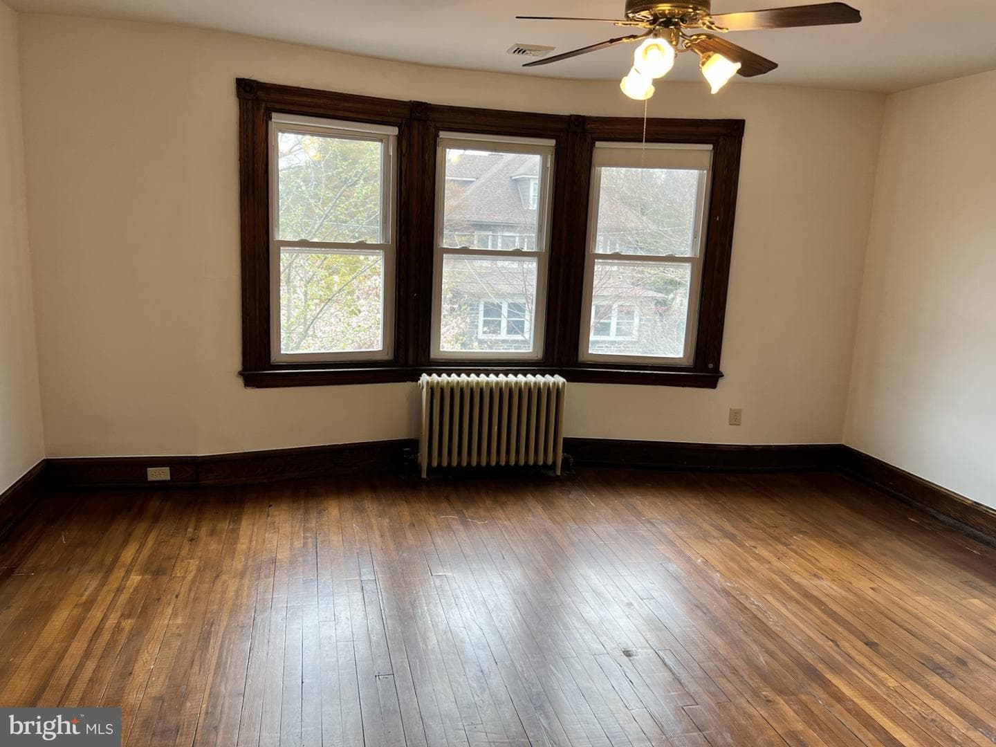109 Chestnut Avenue photo 38