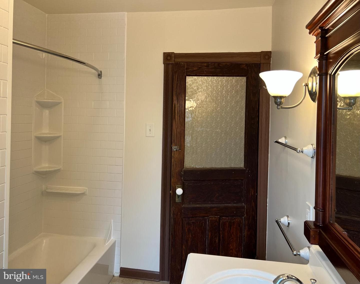 109 Chestnut Avenue photo 47
