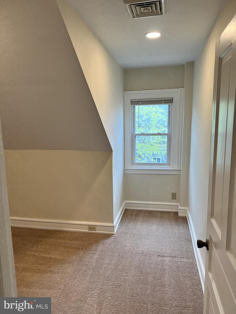 109 Chestnut Avenue photo 51