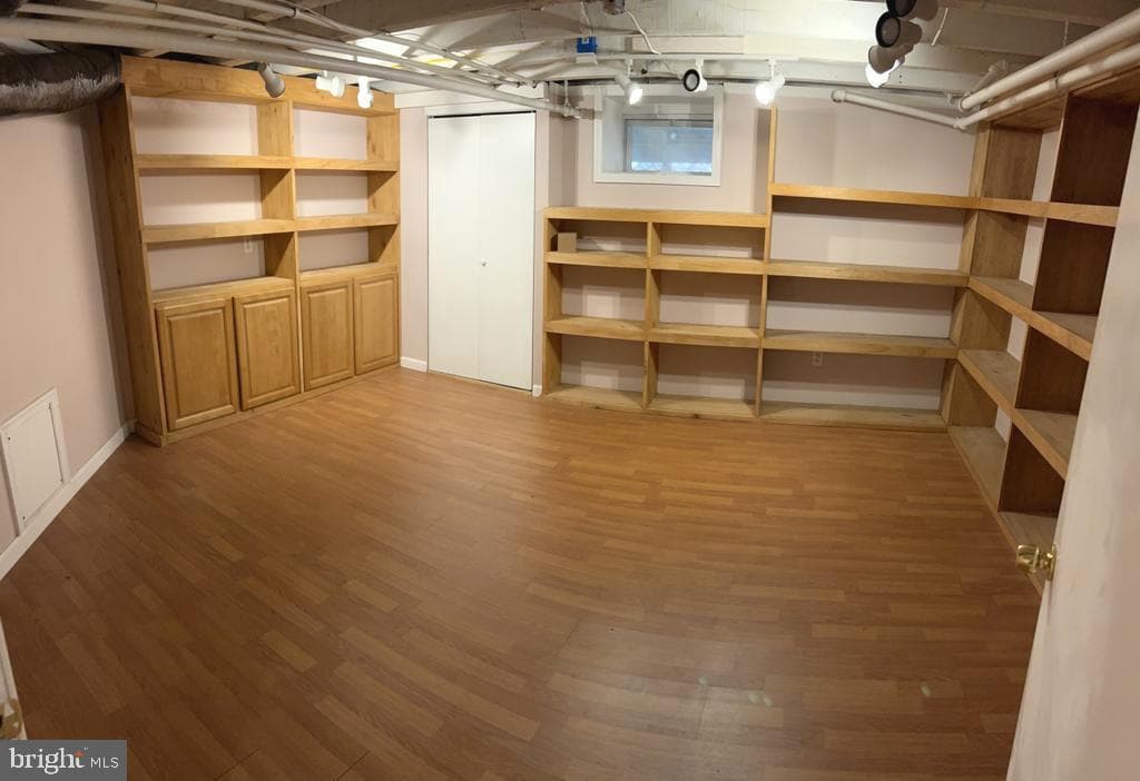 109 Chestnut Avenue photo 58