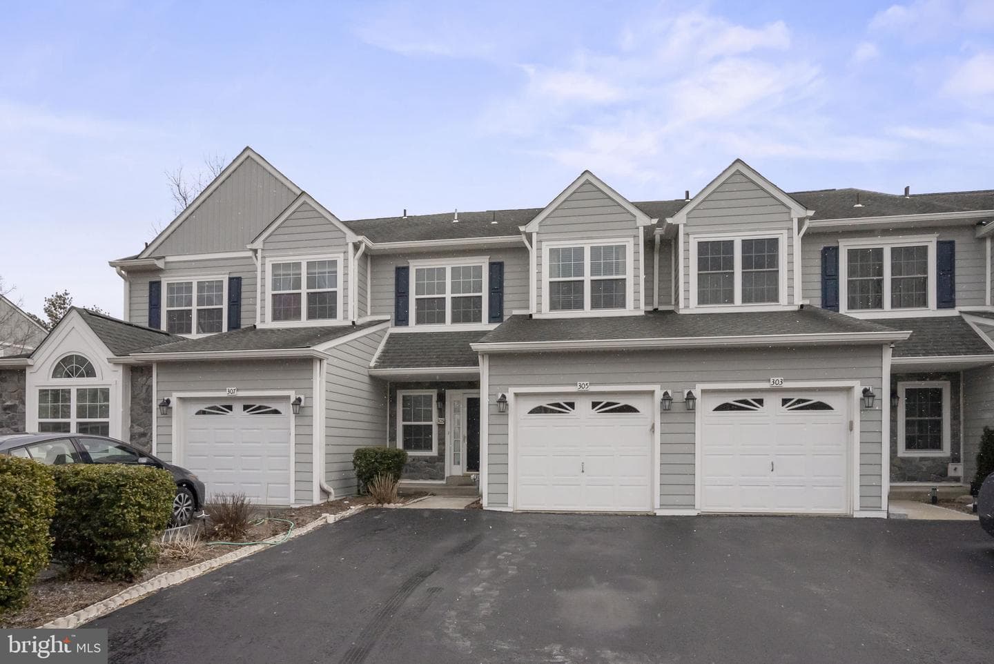 305 Donna Drive photo 3