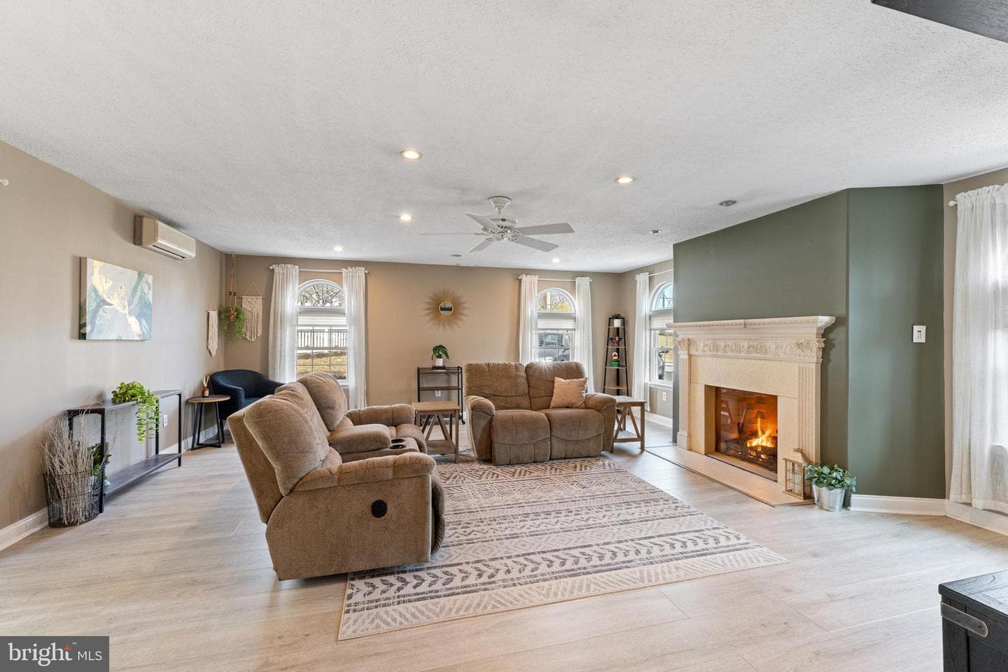 1500 Liberty Bell Drive photo 3