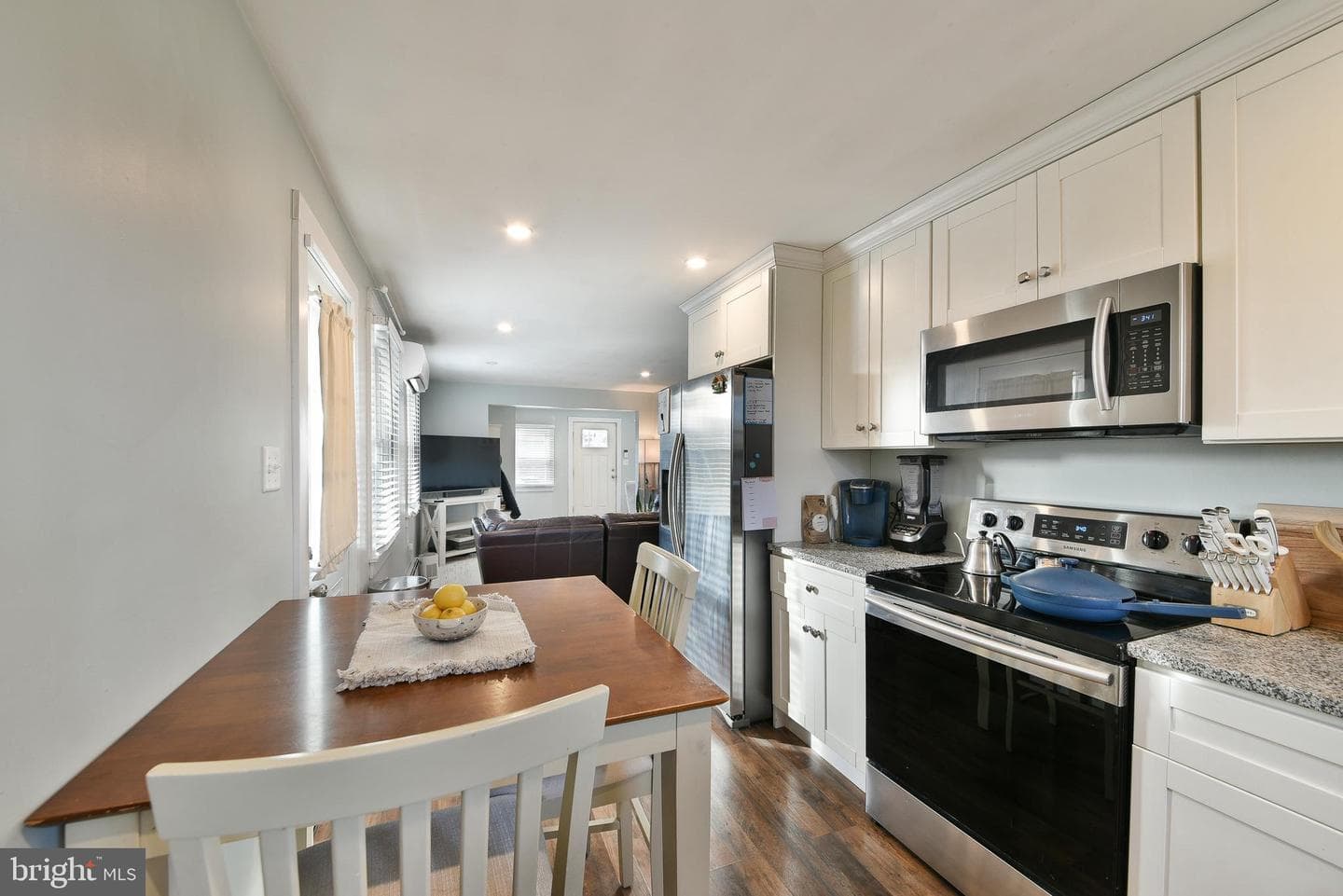 125 Houston Avenue photo 13