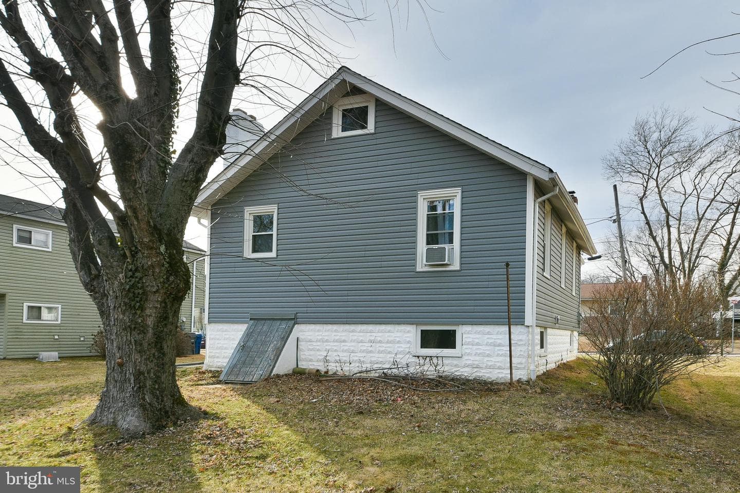 125 Houston Avenue photo 22