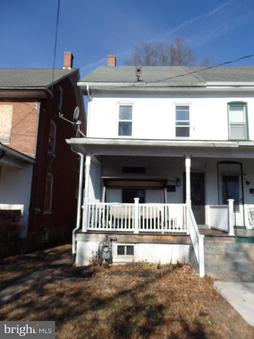 517 W 5th Street photo 2