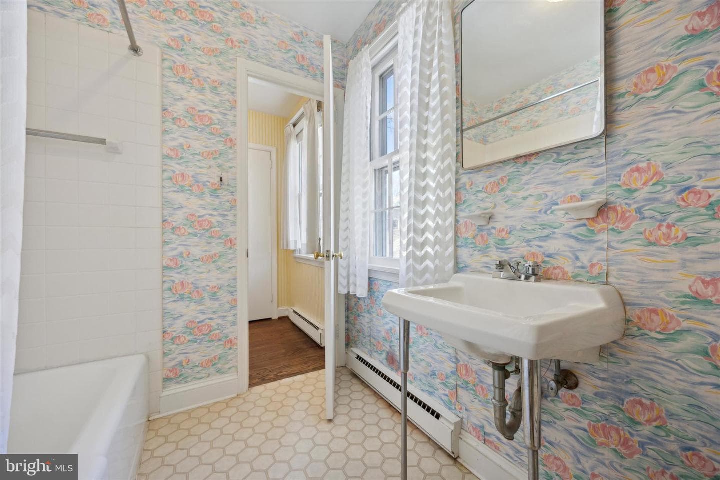8103 Ardmore Avenue photo 25