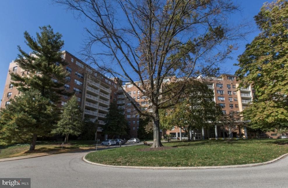 7900 Old York Road #903-A photo 2