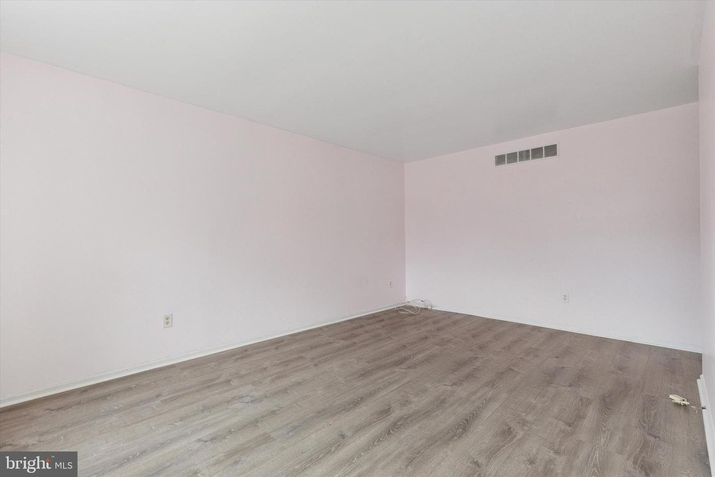 150 Station Drive photo 18