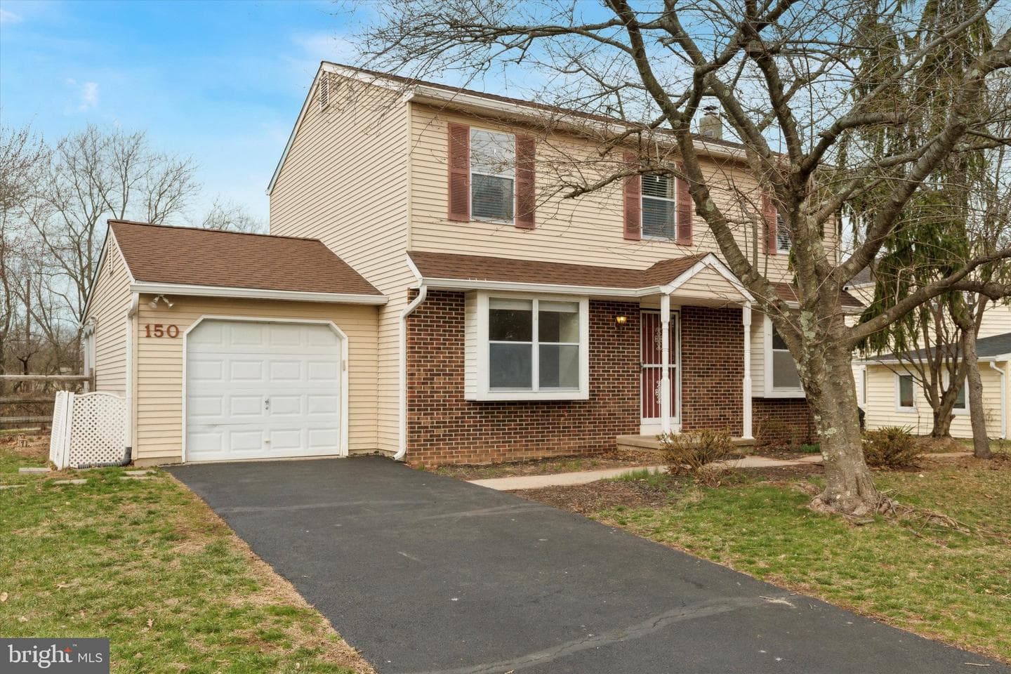 150 Station Drive photo 2