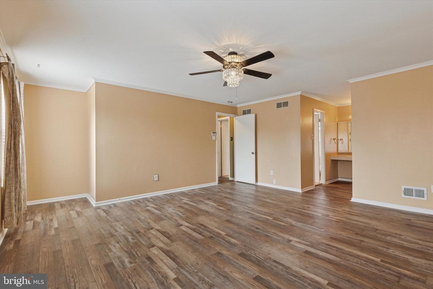 150 Station Drive photo 23
