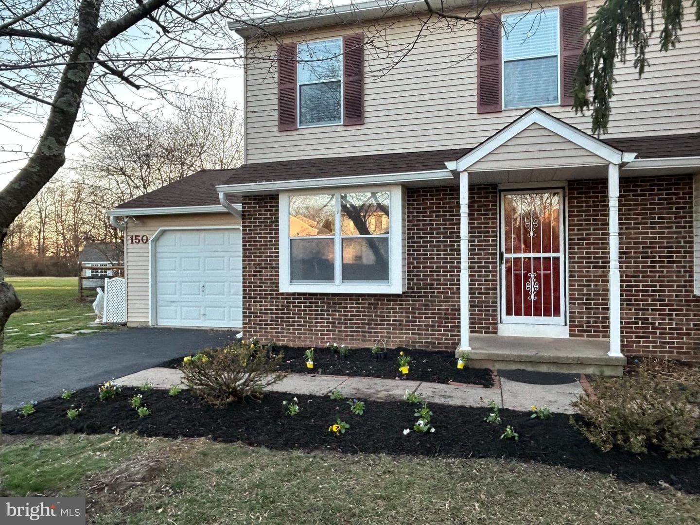 150 Station Drive photo 4