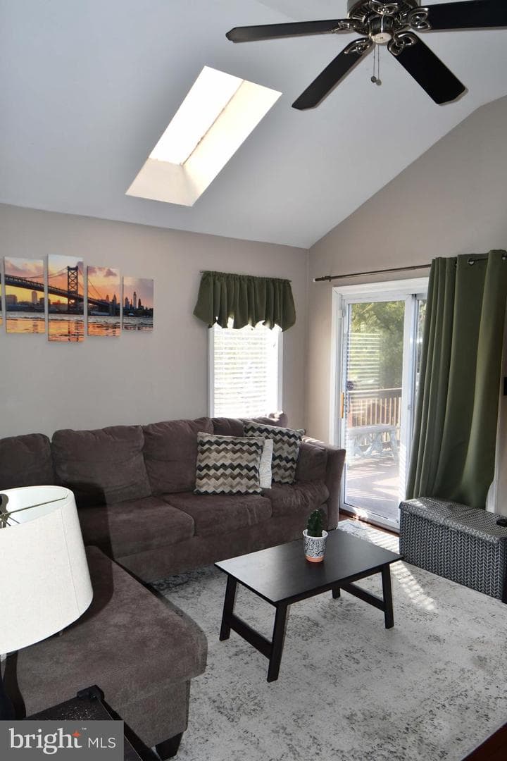 915 Craftsman photo 6