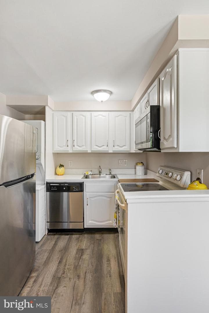 250 Tanglewood Lane #n4 photo 12