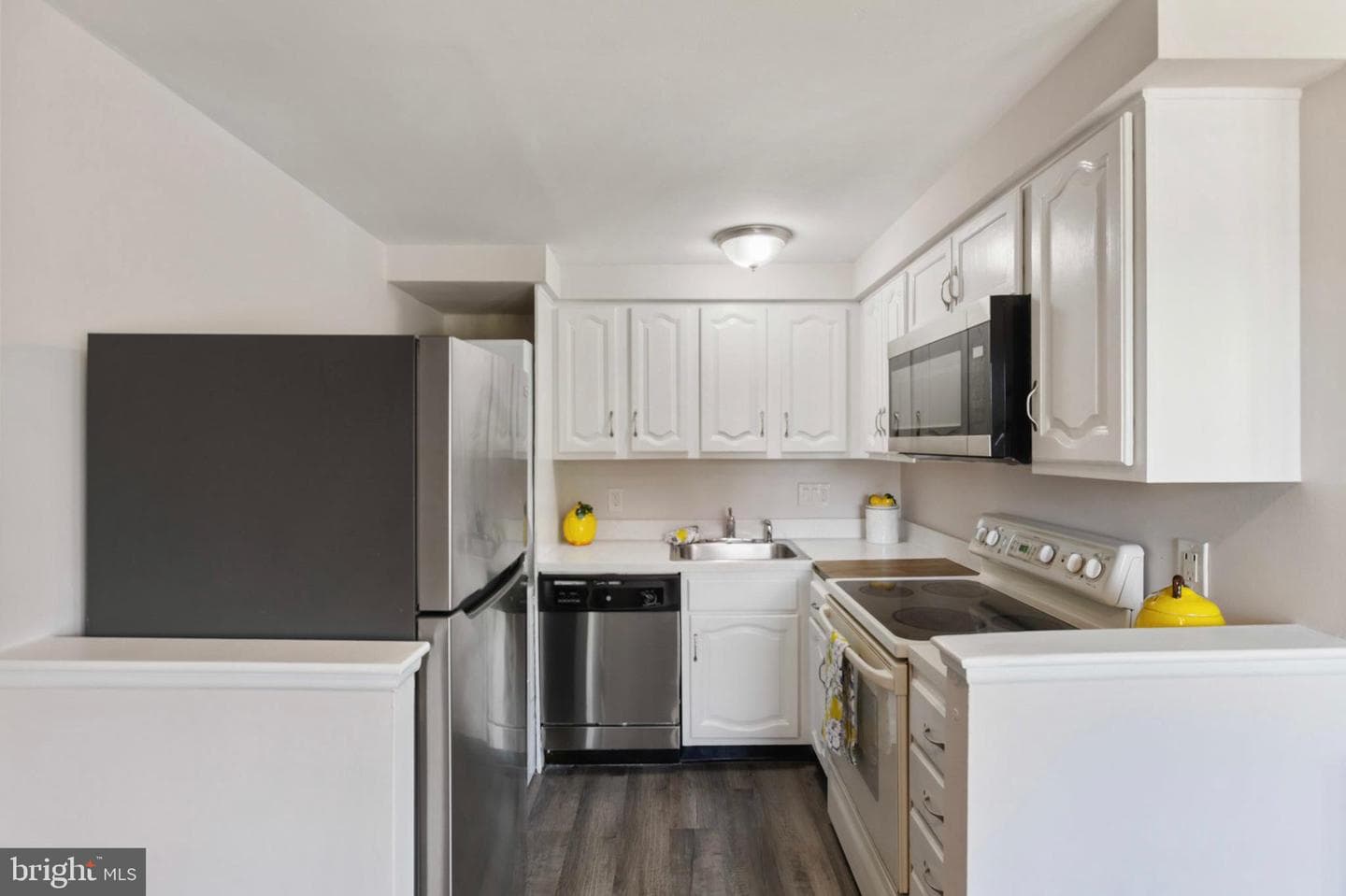 250 Tanglewood Lane #n4 photo 14