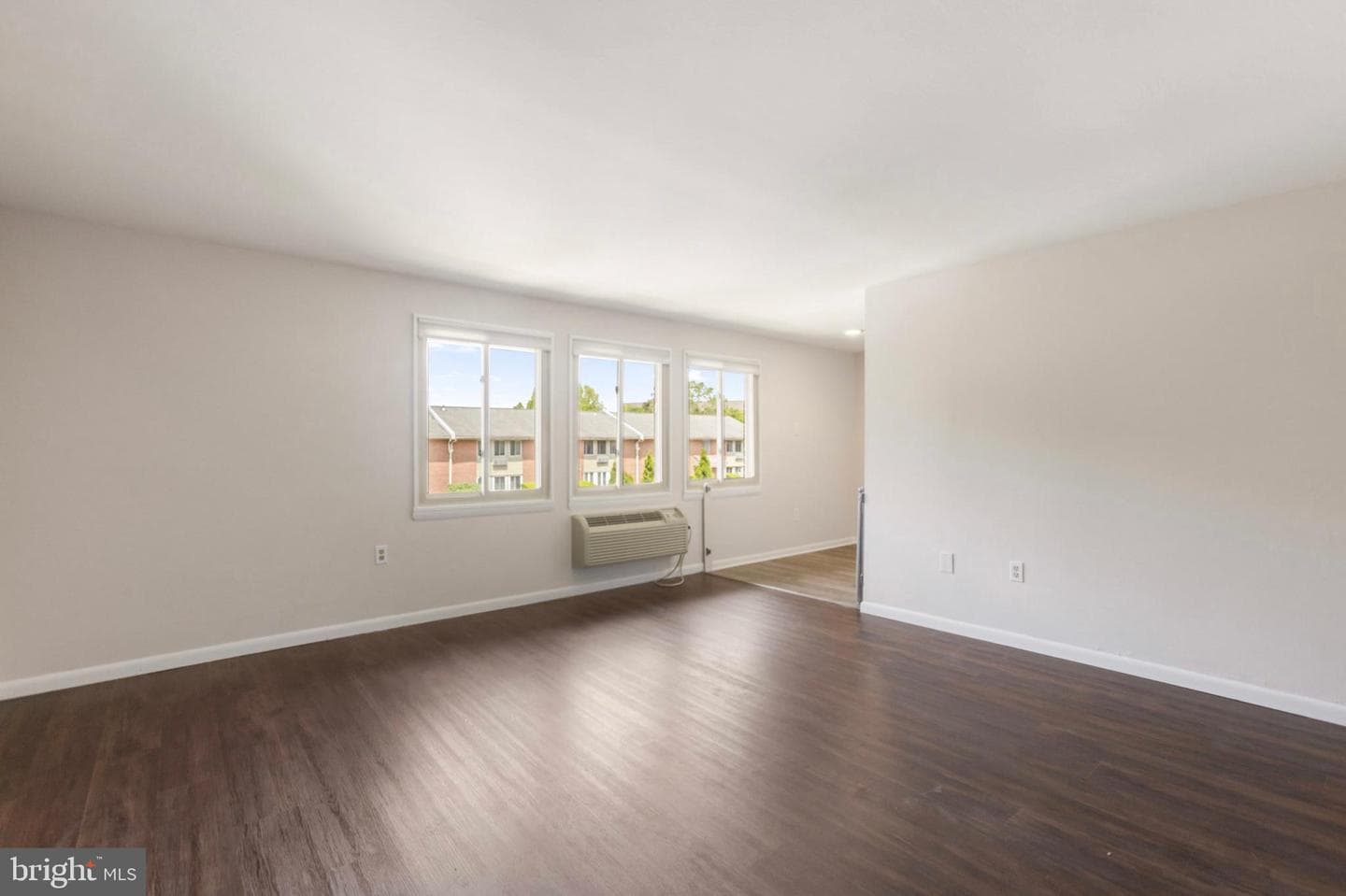 250 Tanglewood Lane #n4 photo 7