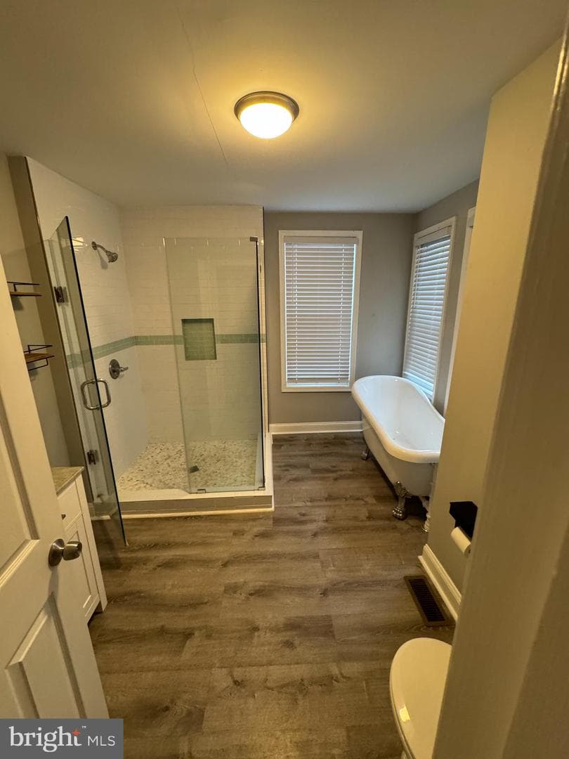 302 E Elm Street photo 5