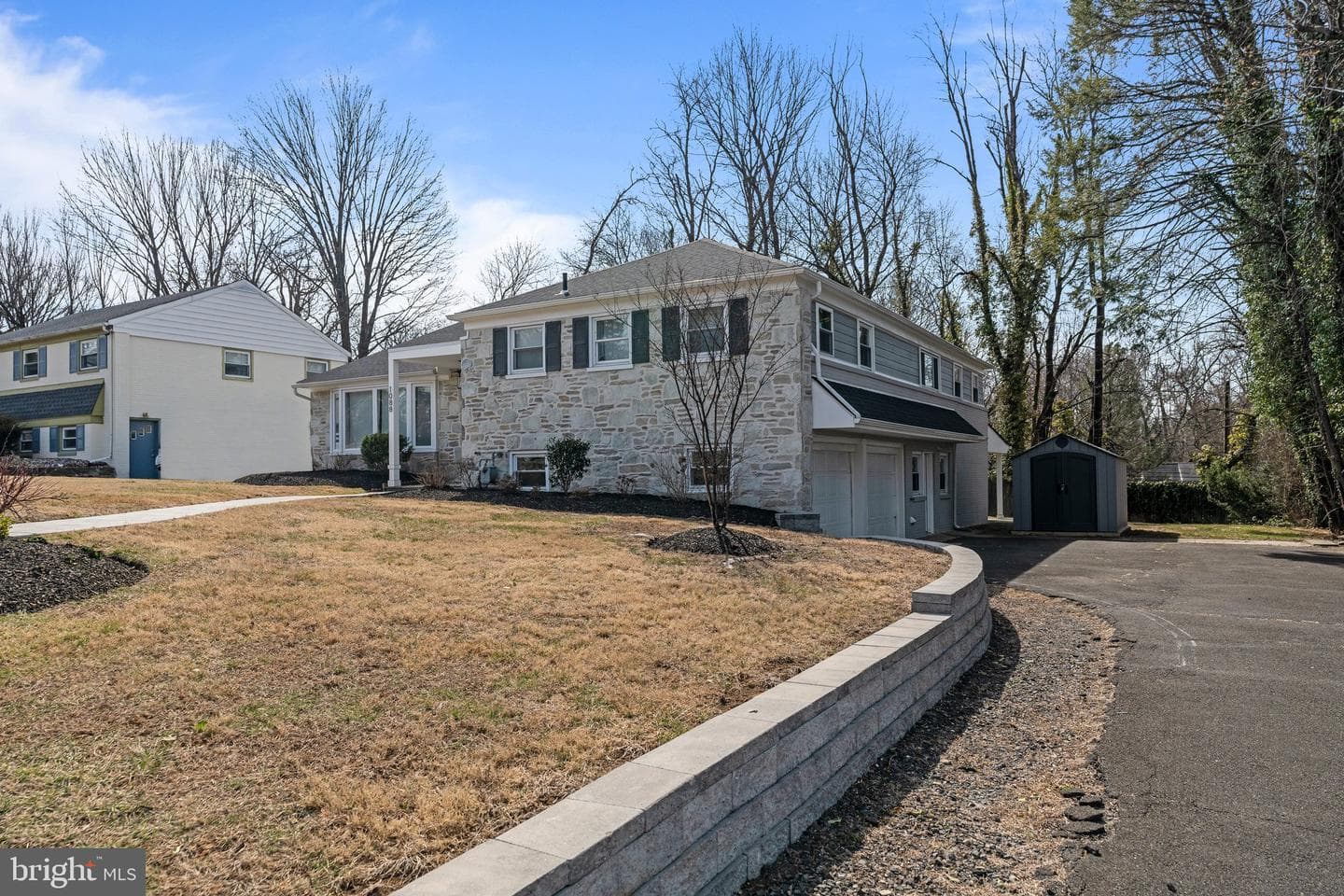 1088 Sparrow Road photo 3