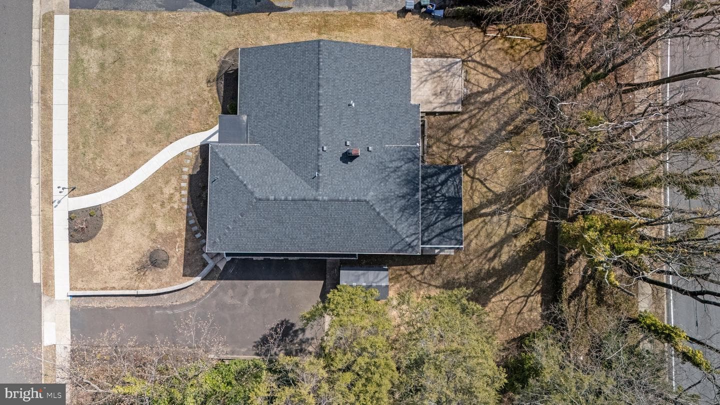 1088 Sparrow Road photo 43