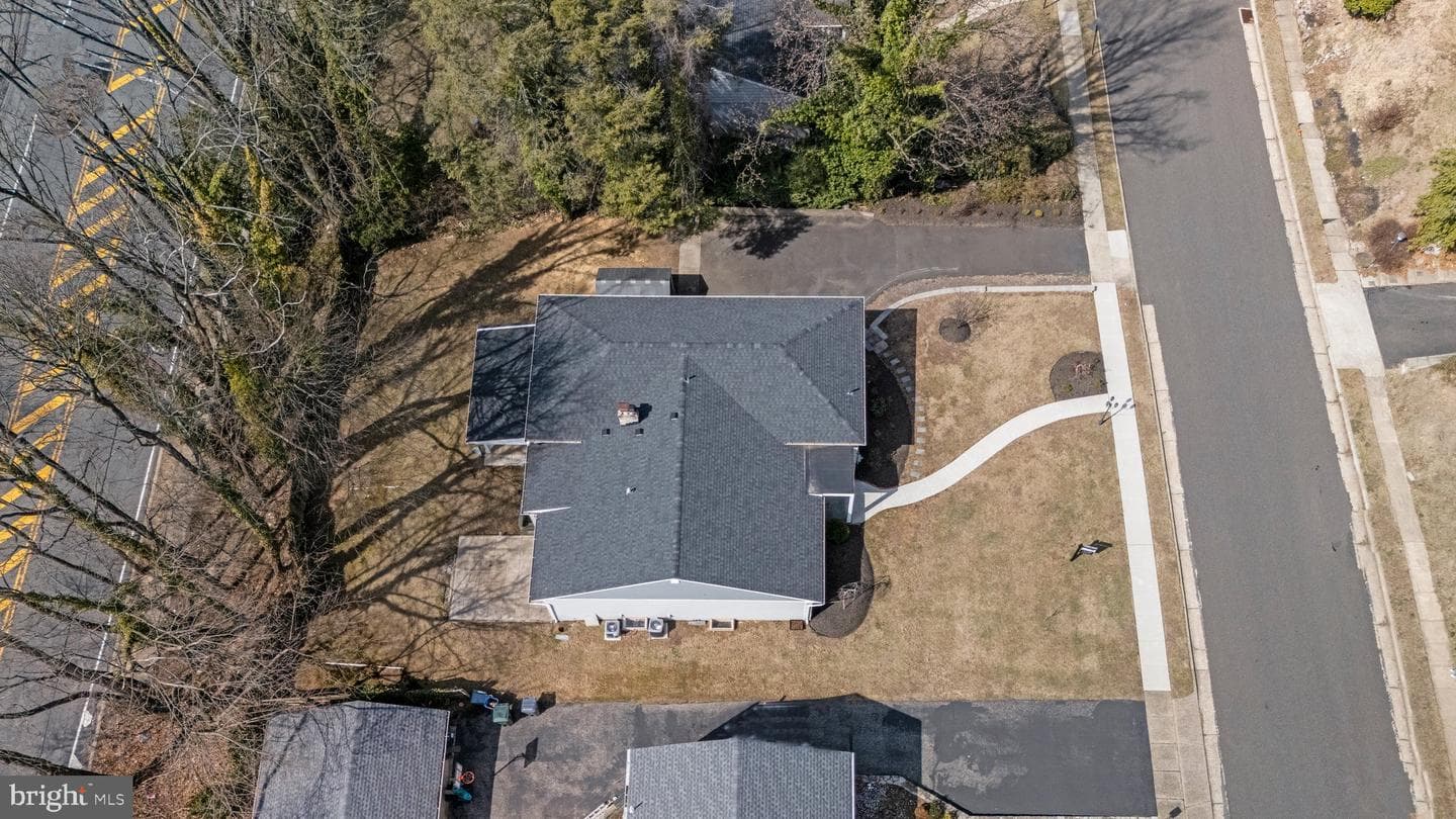1088 Sparrow Road photo 44