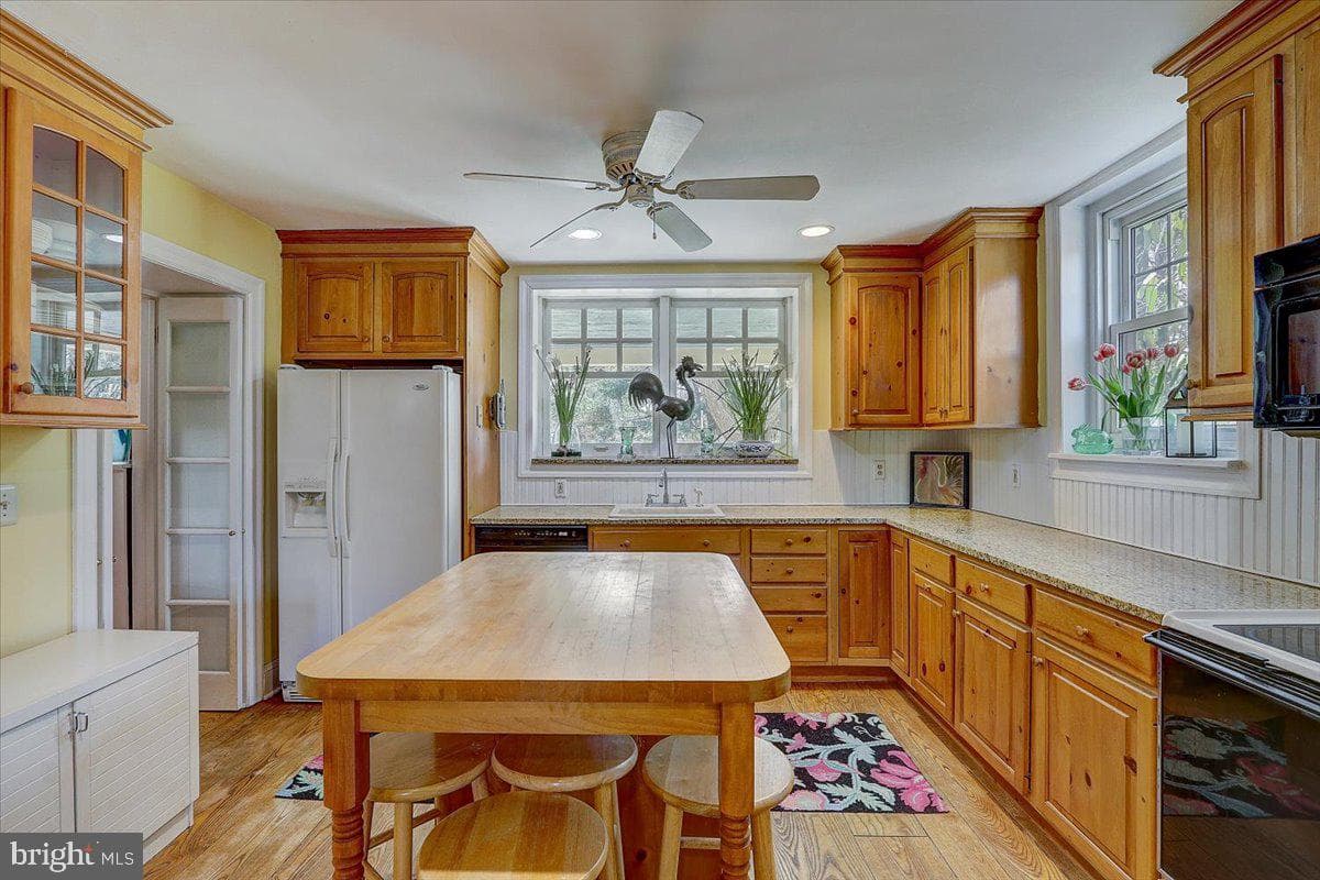1525 Limekiln Pike photo 12