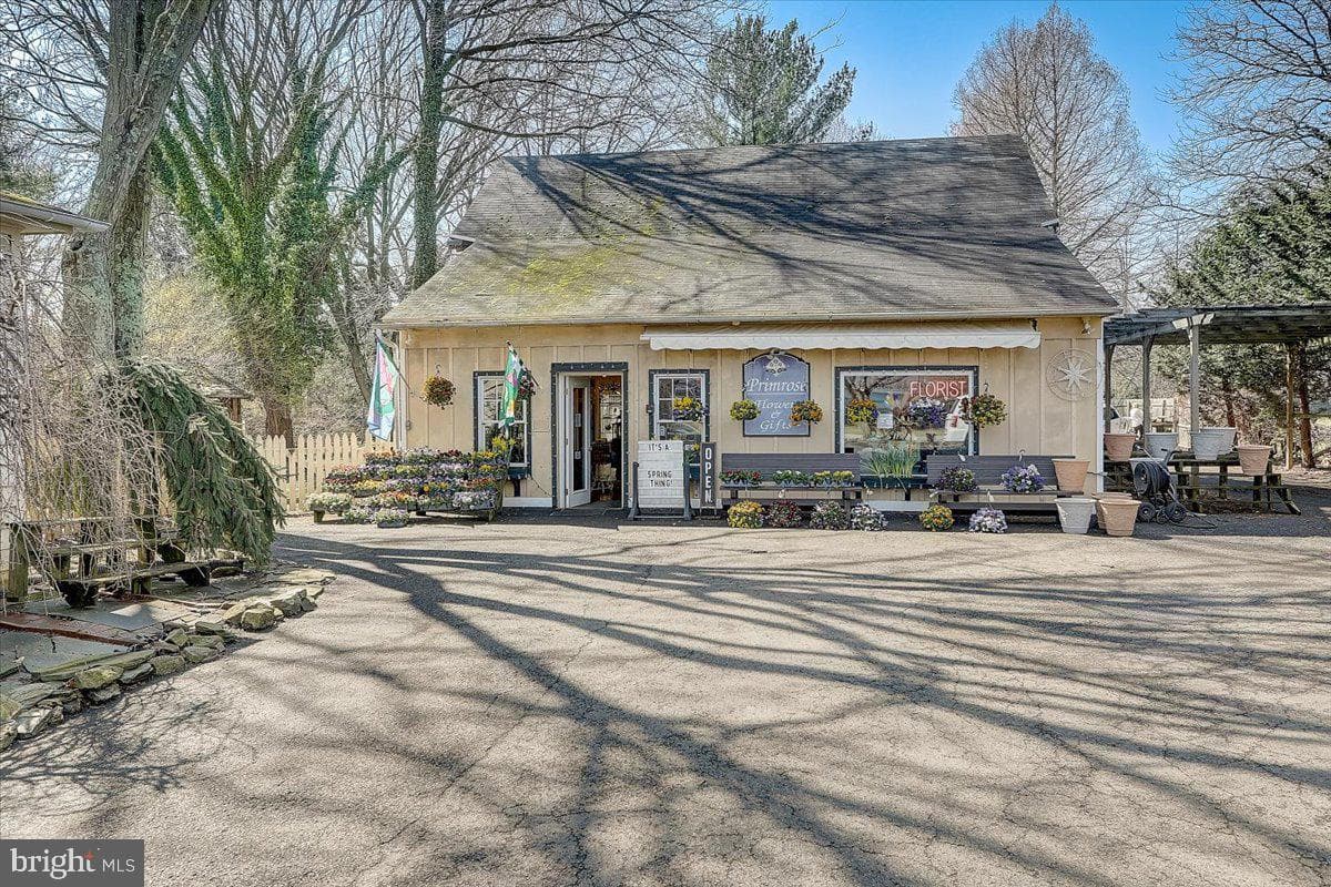 1525 Limekiln Pike photo 32