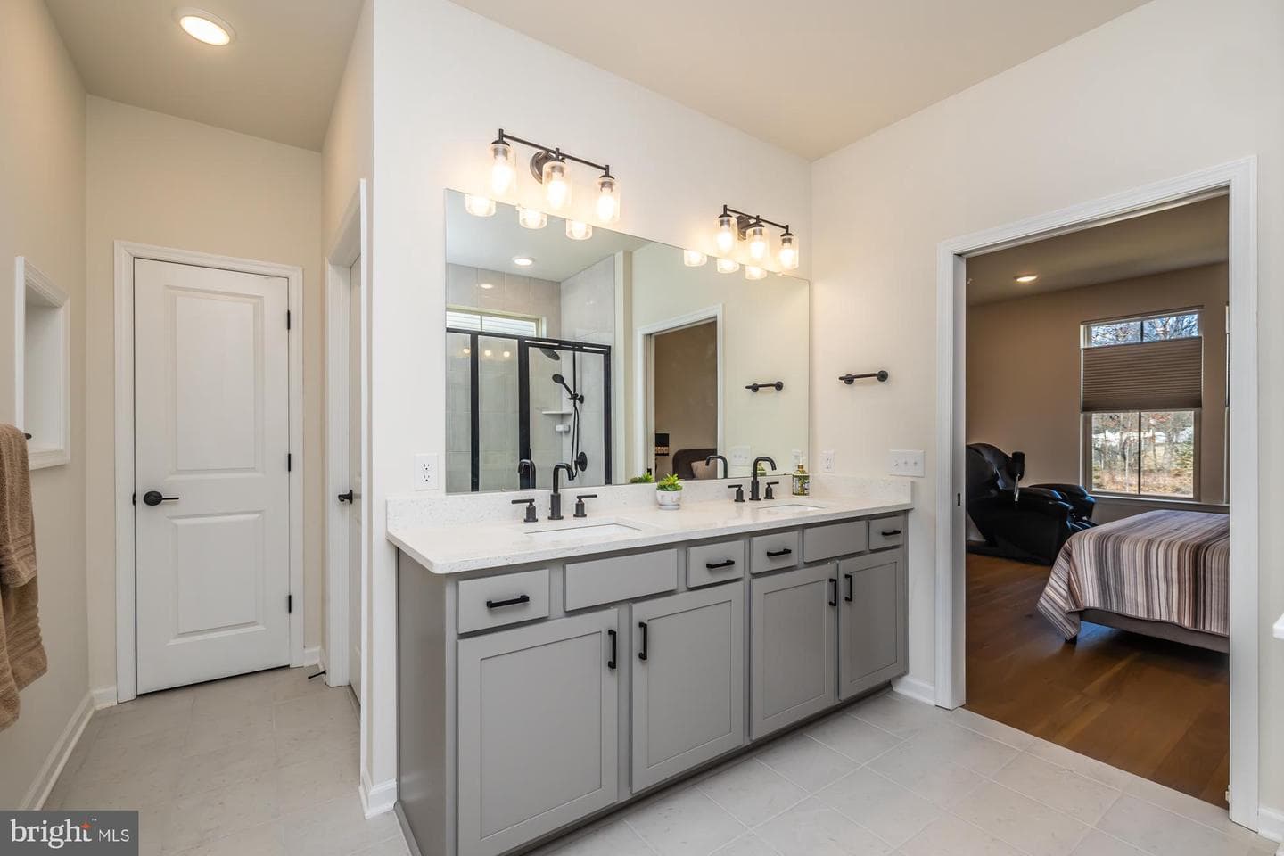 1058 Hill Street photo 21