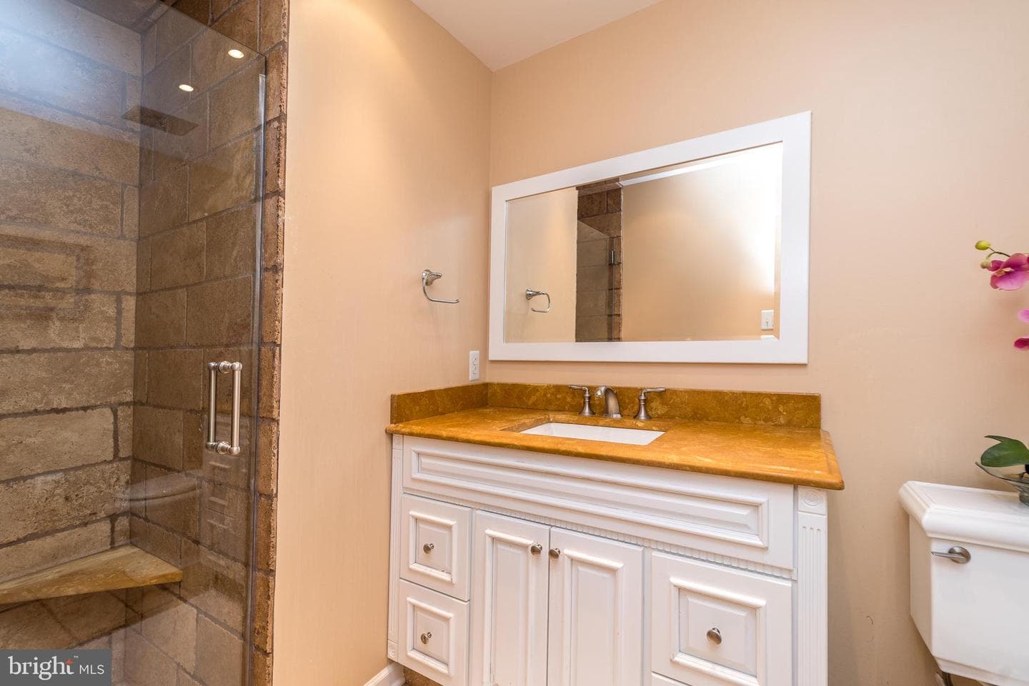 1303 Meissen Court photo 18