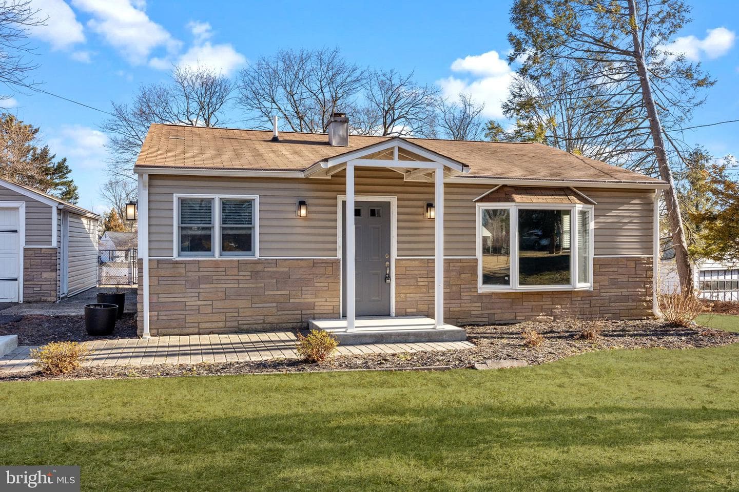3835 Davisville Road photo 2