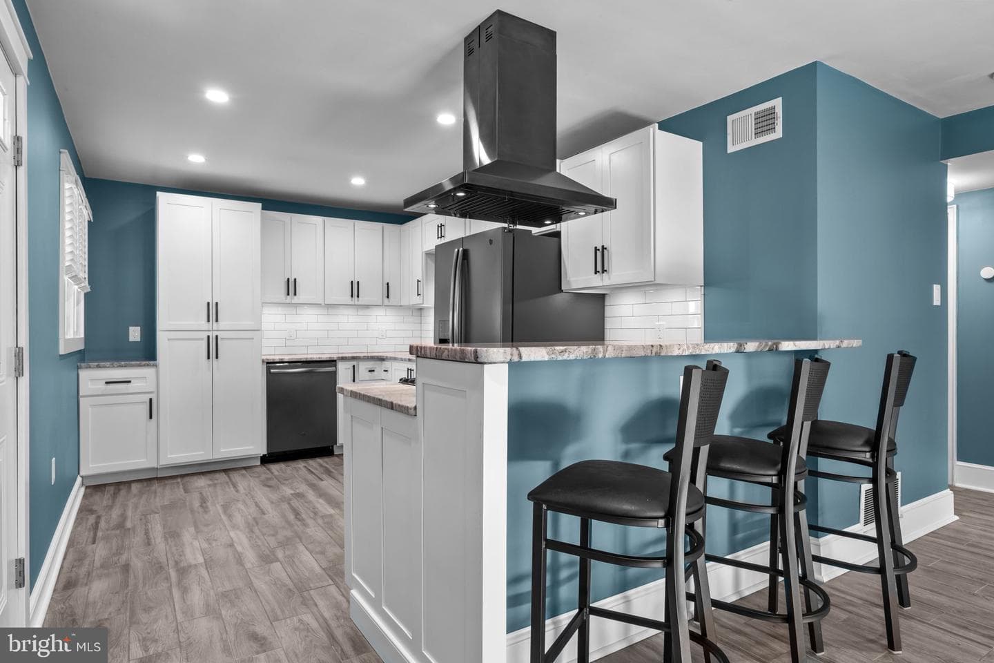 3835 Davisville Road photo 5