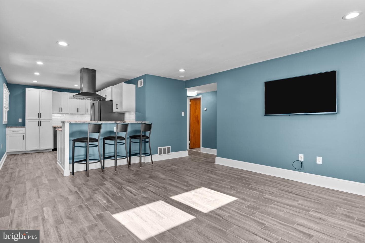 3835 Davisville Road photo 9