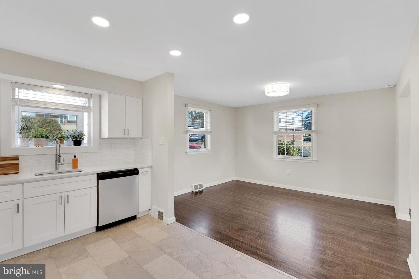 2904 Kanes Road photo 11