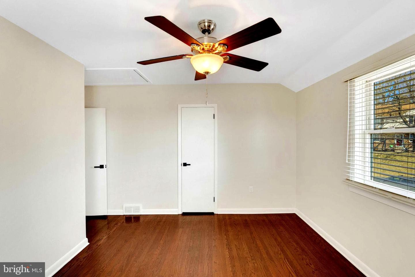2904 Kanes Road photo 23