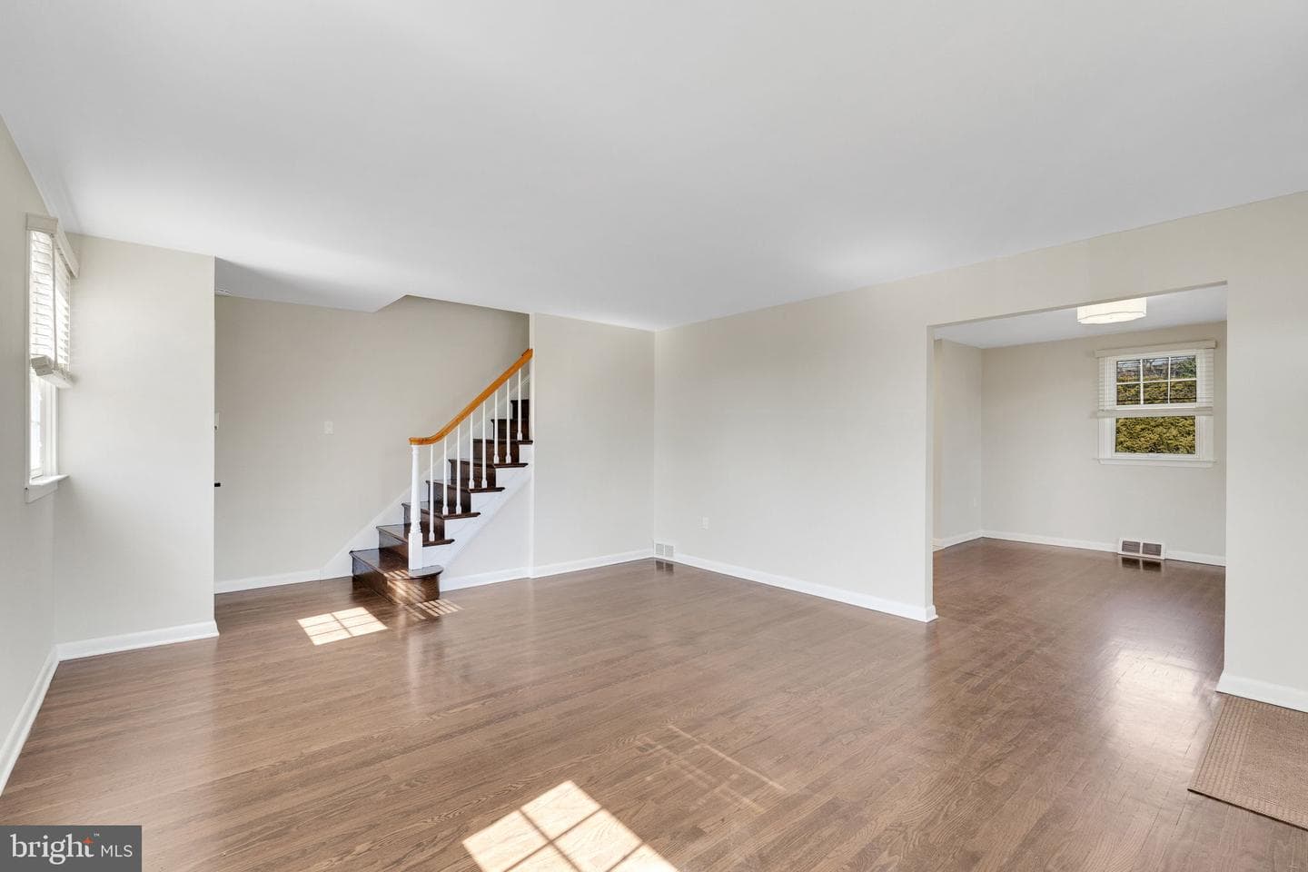 2904 Kanes Road photo 5