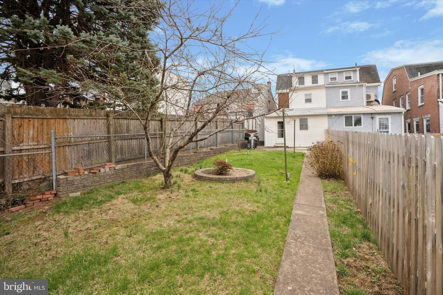 132 W 3rd Avenue photo 13