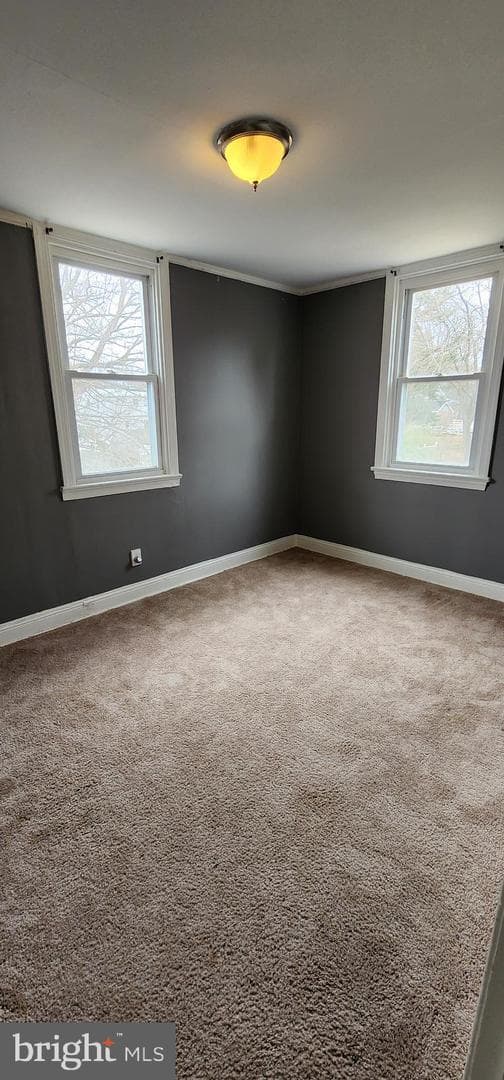 1125 Colonial Avenue photo 16